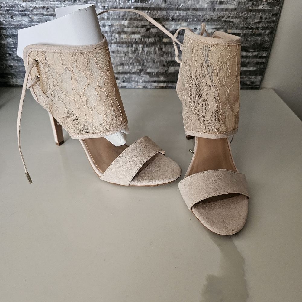 Audrey brooke heels siE 6